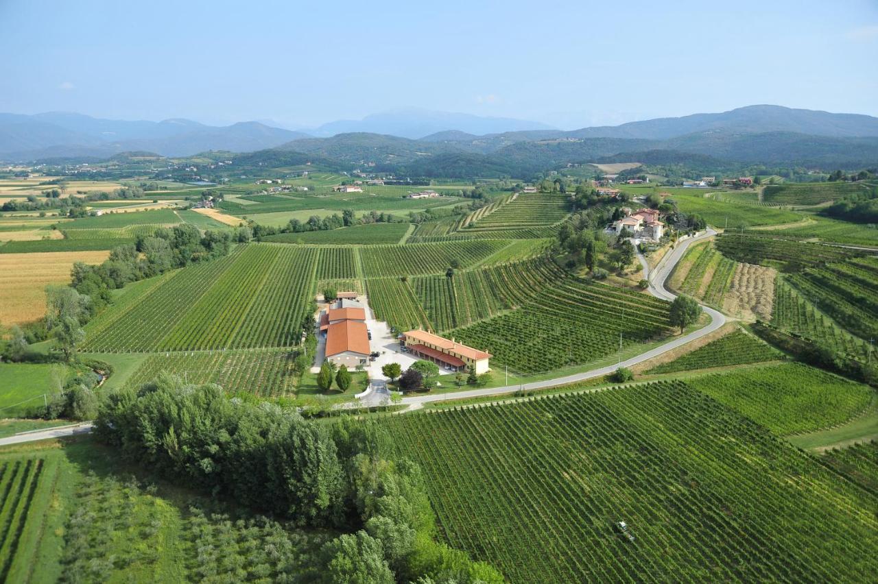 Alloggio Agrituristico Corte San Biagio Corno di Rosazzo Exteriör bild
